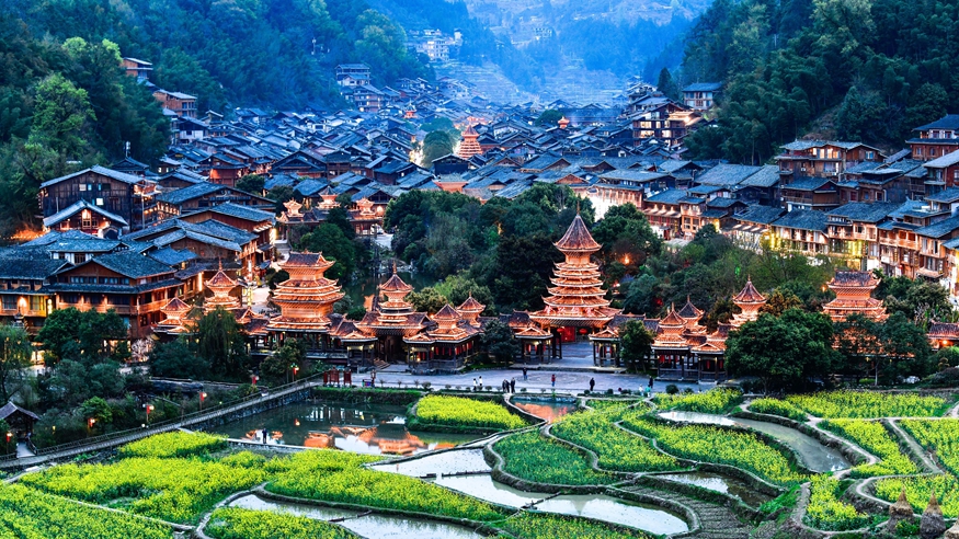 中方强调必须高度重视并加快解决巴