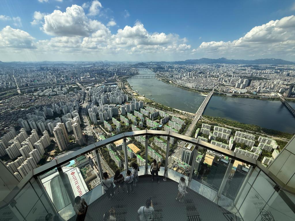 韩国各界为高考“护航”：调整航班、暂停军演、推迟上班-新华网