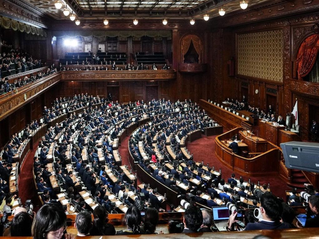 日本自民党再曝丑闻 多人称被迫“进贡”大额资金