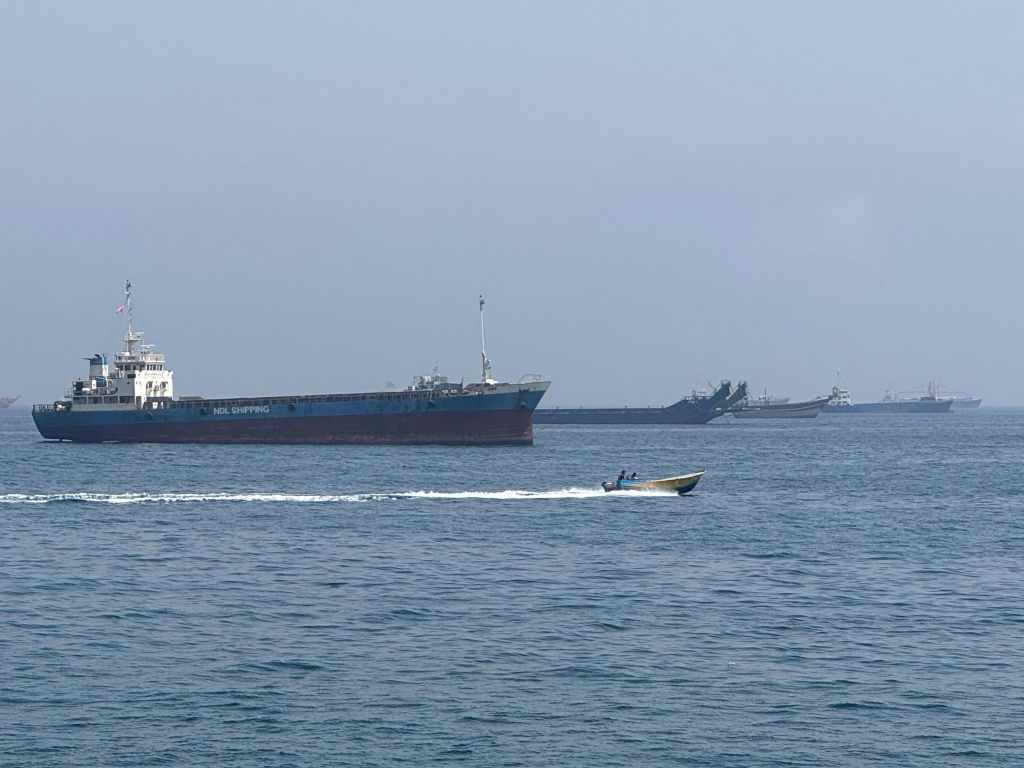 沙特原油出口恢复霍尔木兹海峡内装船