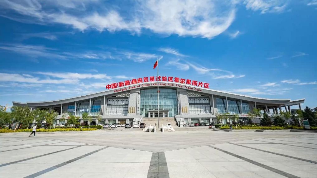 从哈萨克斯坦到中国——一位免税店经理的创业故事