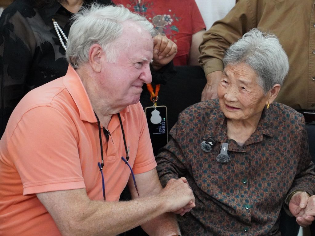 “我的命是中国人救的，一定要回去感谢他们