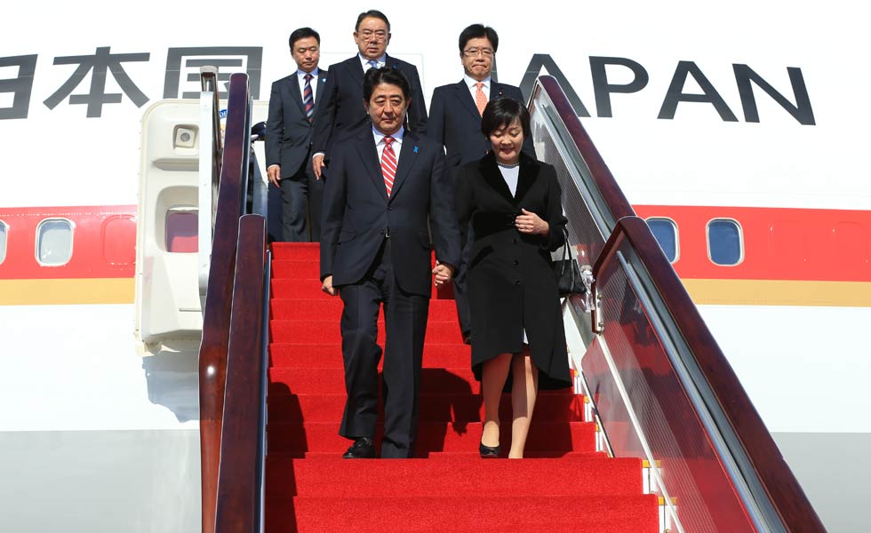 日本首相安倍晋三抵京