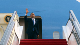 美国领导人奥巴马抵达北京 将出席APEC领导人非正式会议