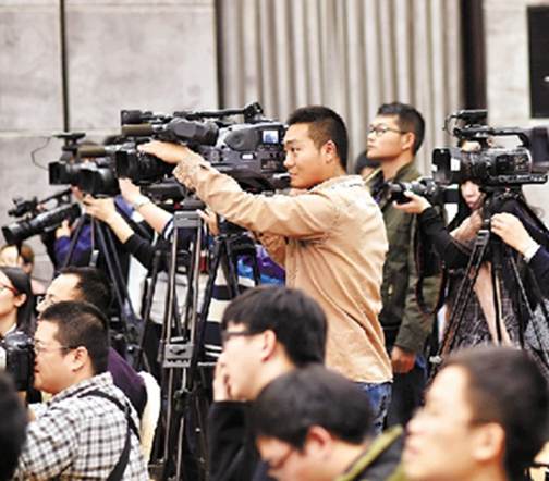 世界各地的记者聚焦乌镇