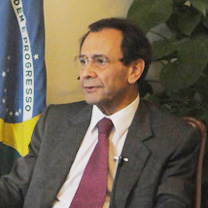 巴西驻华大使瓦尔德马尔&middot;卡尔内鲁&middot;莱昂