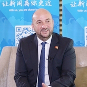 专访卢森堡副首相施耐德