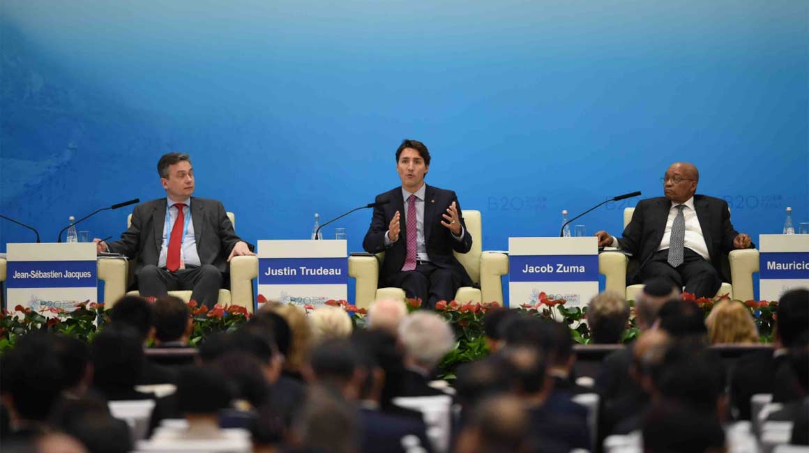 加拿大总理特鲁多在工商峰会上发言