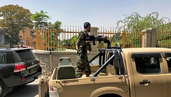 阿富汗命运转折 美国重金养的军队为何兵败如山倒？