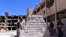 叙利亚：重建校园