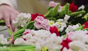 永不凋谢的冬奥礼物,幕后高手竟是这位上海退休阿姨