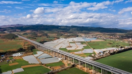 突破1万公里!“开挂”的云南高速 通江达海连世界