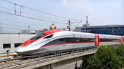 雅万高铁高速动车组和综合检测列车在青岛下线