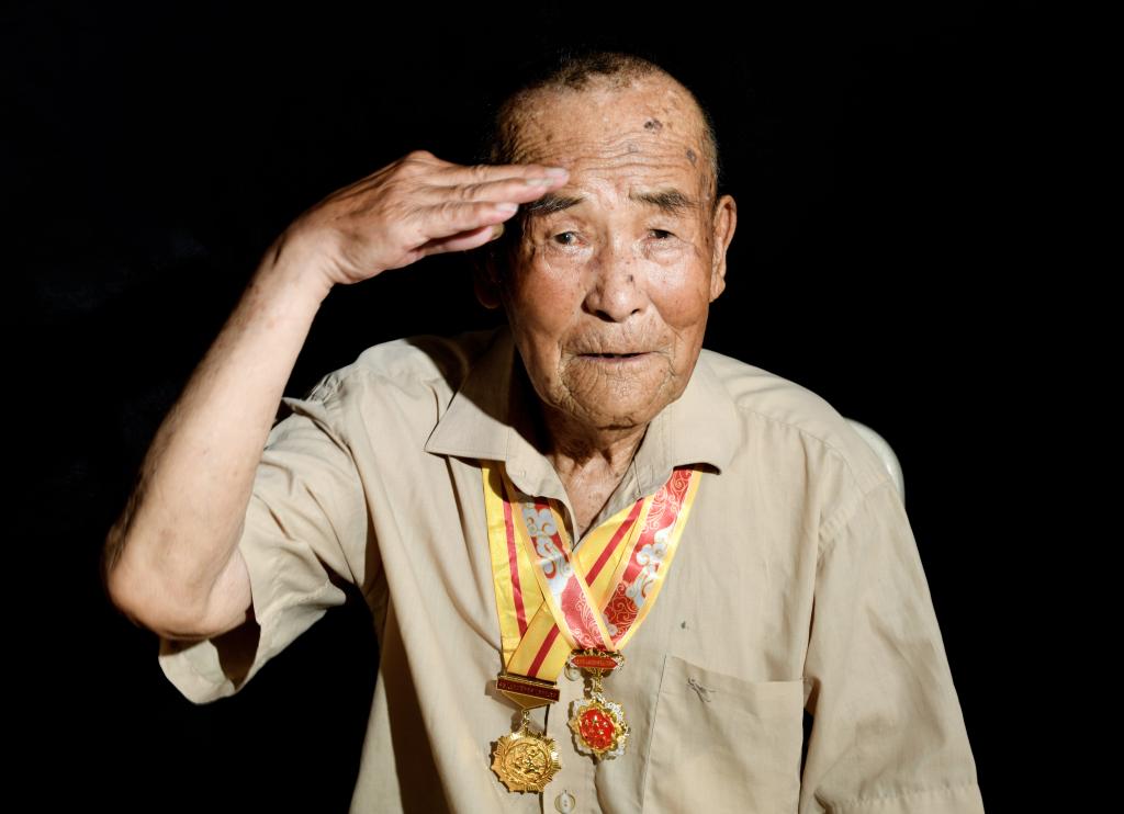 浴血荣光丨致敬抗战老战士&mdash;&mdash;张相林