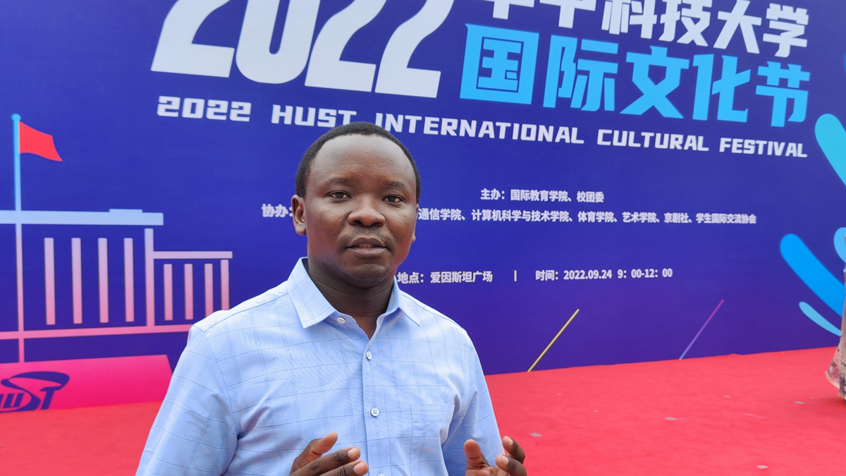 布隆迪留学生万森：为促进非中交流作出贡献