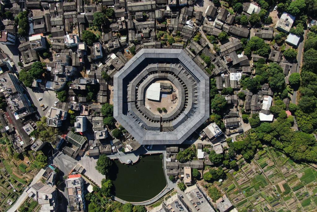 中国最大的八边形土楼&mdash;&mdash;道韵楼