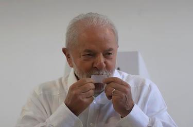卢拉当选巴西新一任总统