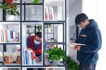 浙江慈溪:劳模服务站进小区