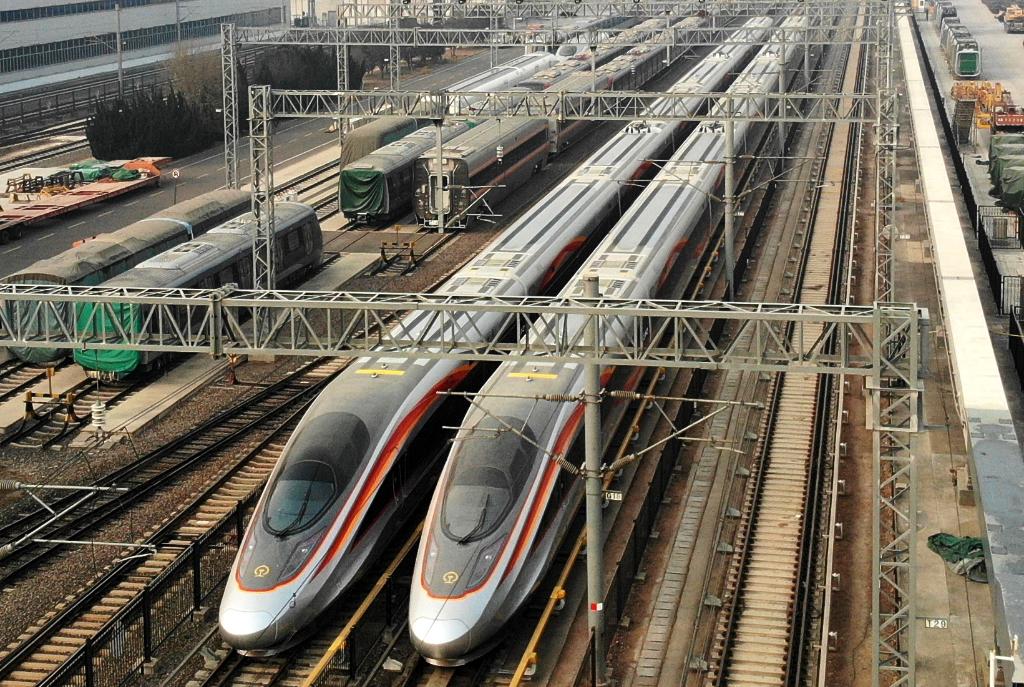 中车四方开年首批&ldquo;复兴号&rdquo;动车组开始交付