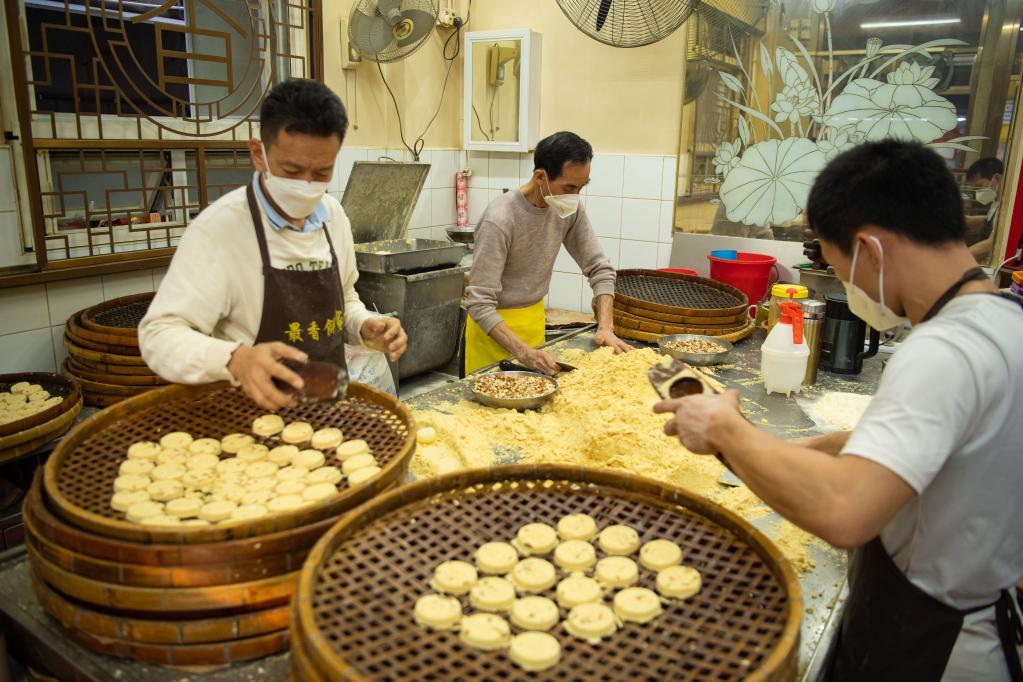 新春新景新气象&mdash;&mdash;澳门迎春节即景