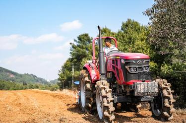 农机&ldquo;轻骑兵&rdquo; 春耕助力忙