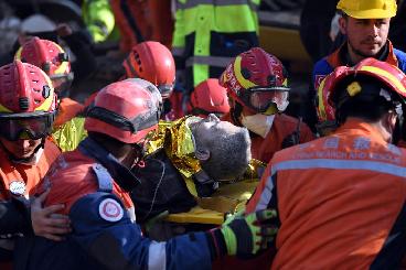 中国救援队再次成功营救一名幸存者