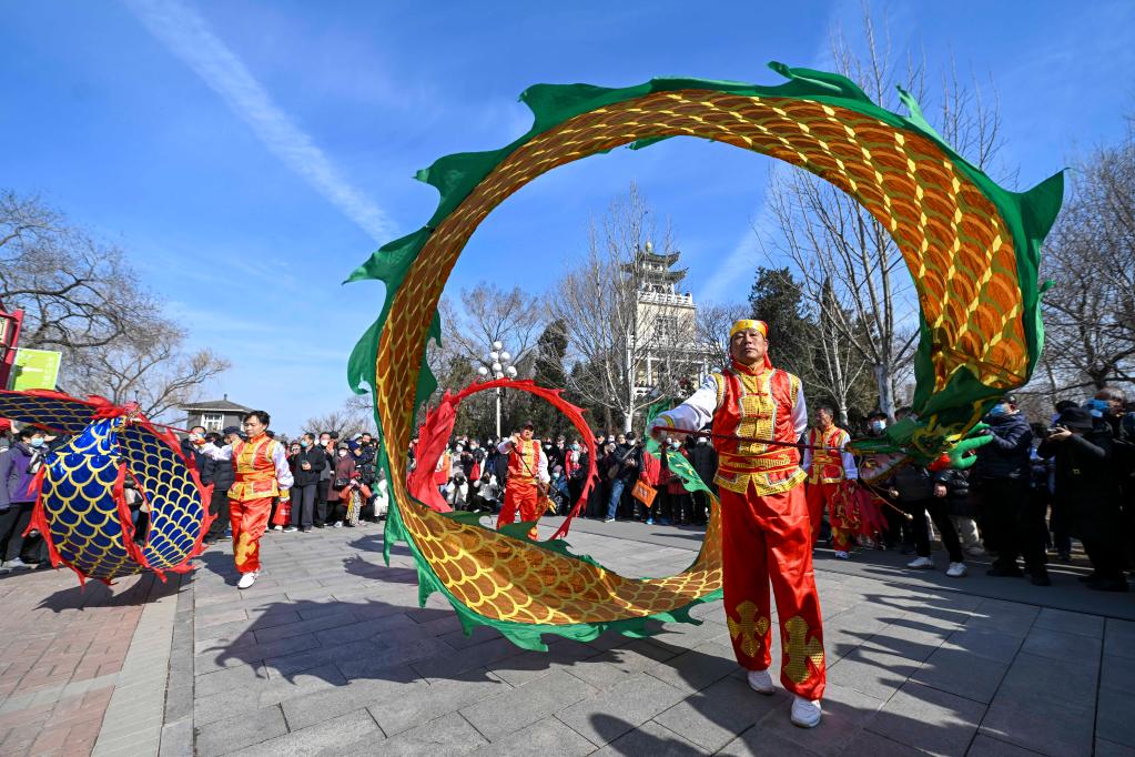 新华全媒+丨特色民俗活动迎&ldquo;春龙&rdquo;