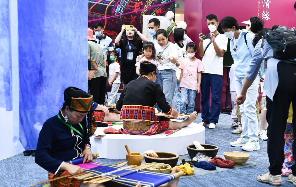 海口：观&ldquo;锦绣&rdquo; 度假期