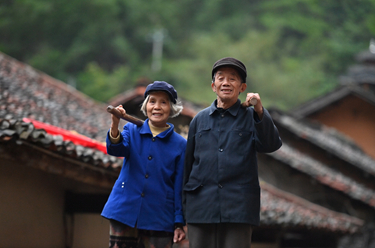 广西：大山中的劳动者