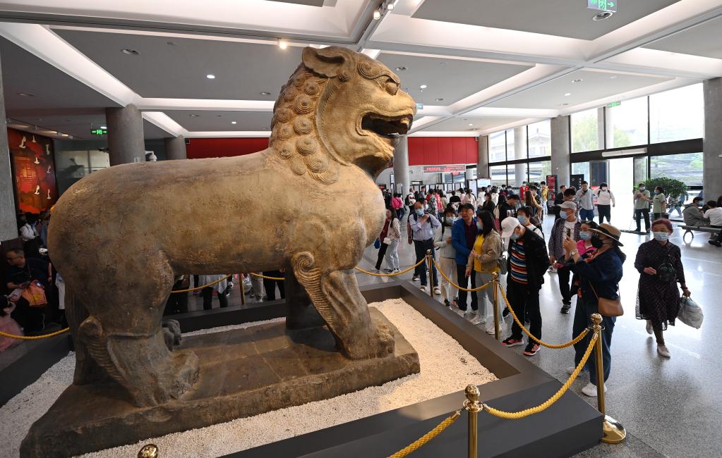 新华全媒+丨打卡古都西安的文化地标&mdash;&mdash;陕西历史博物馆