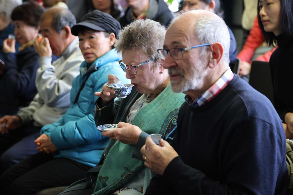 通讯：中国茶文化走进路易&middot;艾黎的故乡