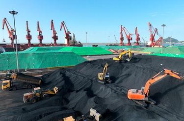 江苏连云港：&ldquo;迎峰度夏&rdquo;电煤运输忙