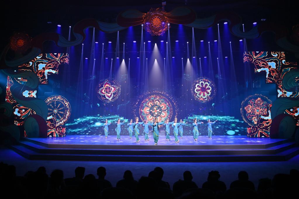 原创歌舞剧&ldquo;杏花之约 丝路龟兹&rdquo;在新疆库车首演