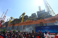 天津：&ldquo;海上油气巨无霸&rdquo;顺利交付