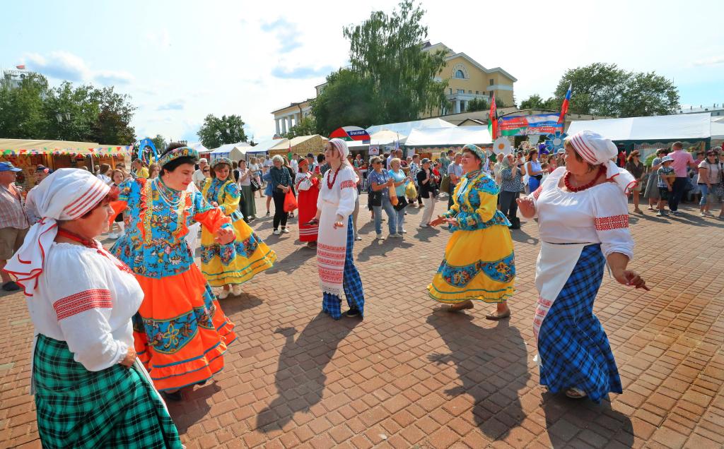 &ldquo;斯拉夫巴扎&rdquo;的街头艺术