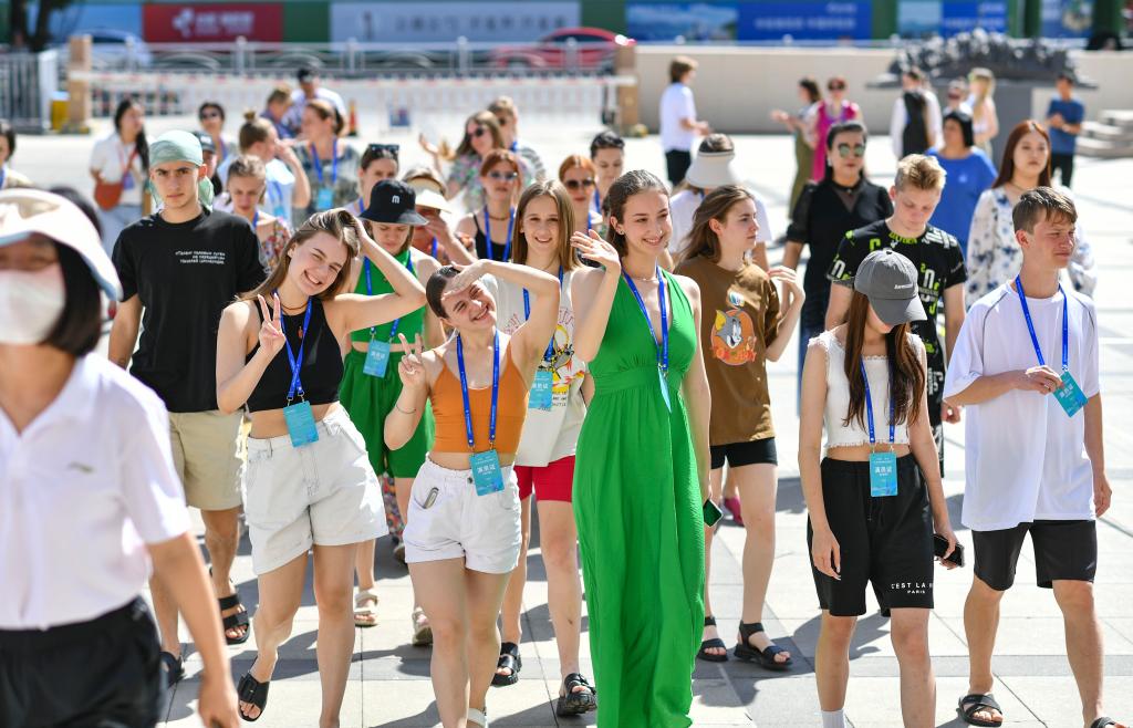 舞蹈演员索菲娅：&ldquo;真是一次难忘的新疆之旅！&rdquo;