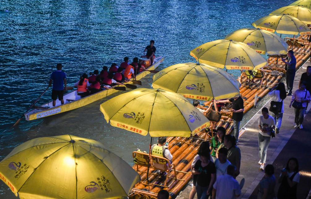 湖北宣恩：&ldquo;夜游经济&rdquo;火起来