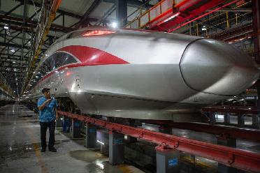 &ldquo;动车医生&rdquo;马耀锋：拧紧心中的&ldquo;螺丝钉&rdquo;