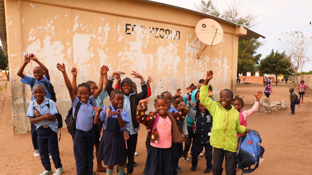 “一带一路”故事绘丨“万村通”幸福莫桑比克千万家