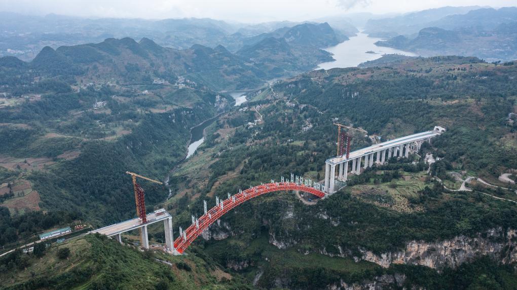 贵州：纳晴高速建设有序推进