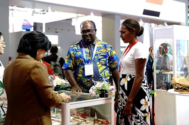 新华全媒+丨&ldquo;一带一路&rdquo;共建国家展商进博会共享机遇