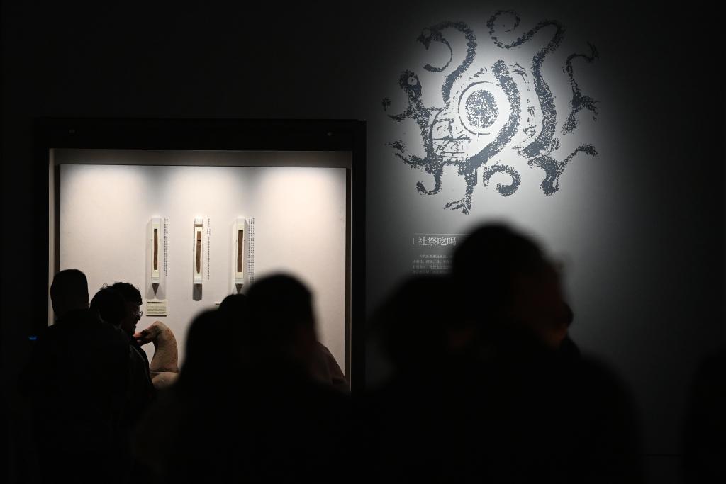 新华全媒+&middot;文明印记&mdash;&mdash;中国珍贵文物影像志丨竹木春秋 &ldquo;牍&rdquo;懂丝路