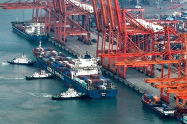 新华全媒＋丨碧海蓝湾涌&ldquo;金浪&rdquo;&mdash;&mdash;广西向海经济之钦州港