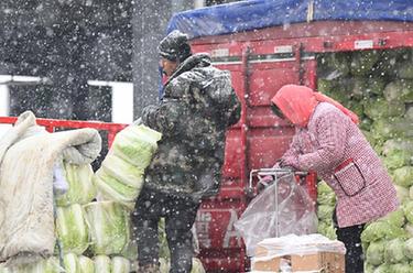 应对寒潮 保障供应