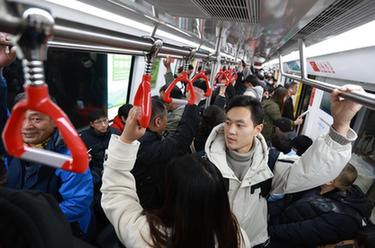 贵阳轨道交通3号线开始初期运营