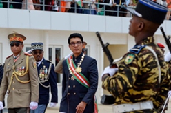拉乔利纳宣誓就任马达加斯加总统