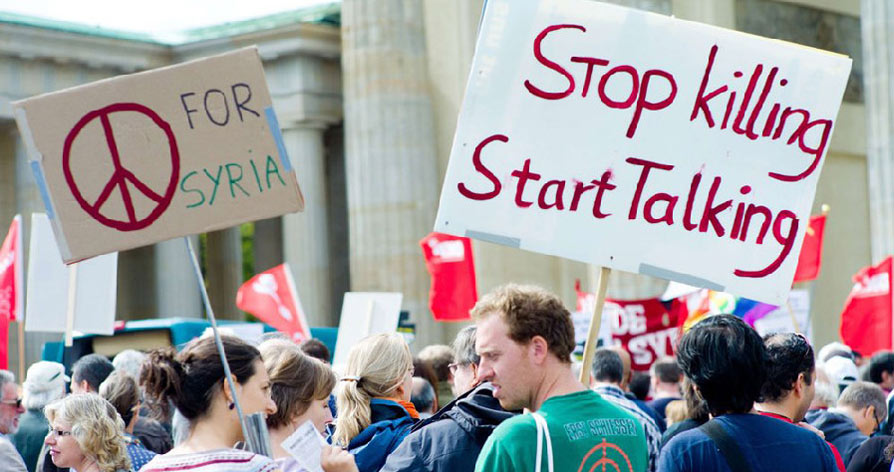 多国民众举行示威抗议美国军事干预叙利亚