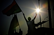 利比亚反对派拒绝接受非盟提出的停火路线图