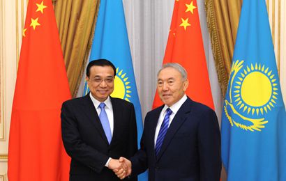 李克强访问哈萨克斯坦、塞尔维亚并出席国际会议