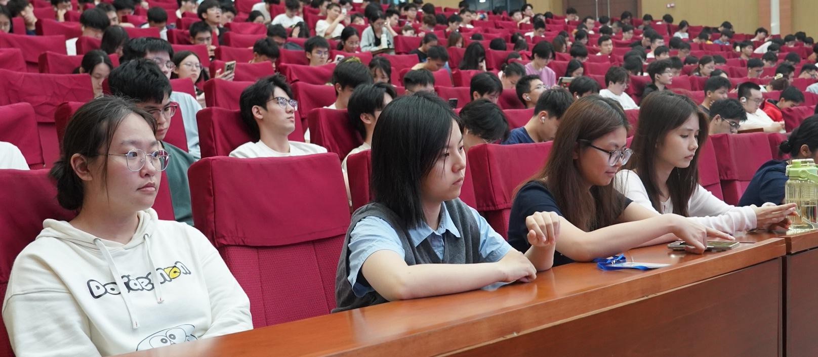 讲座现场 讲座现场